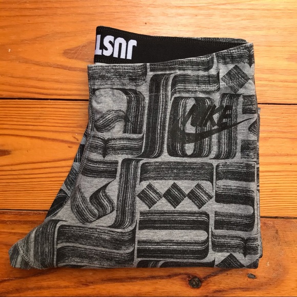 Nike Grey Black Cotton Leggings, EUC, M - Picture 10 of 10